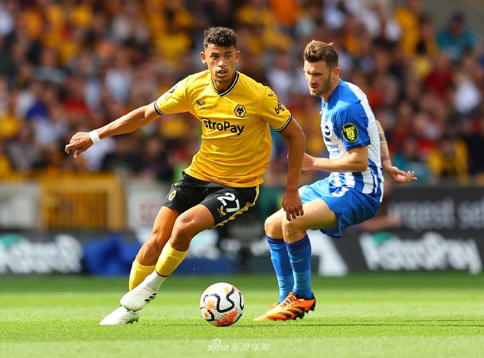 和传中战术 和传中战术