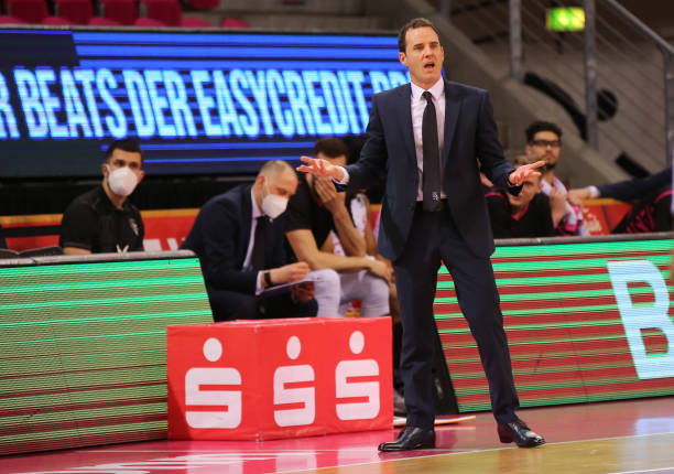 卫在高速推 卫在高速推